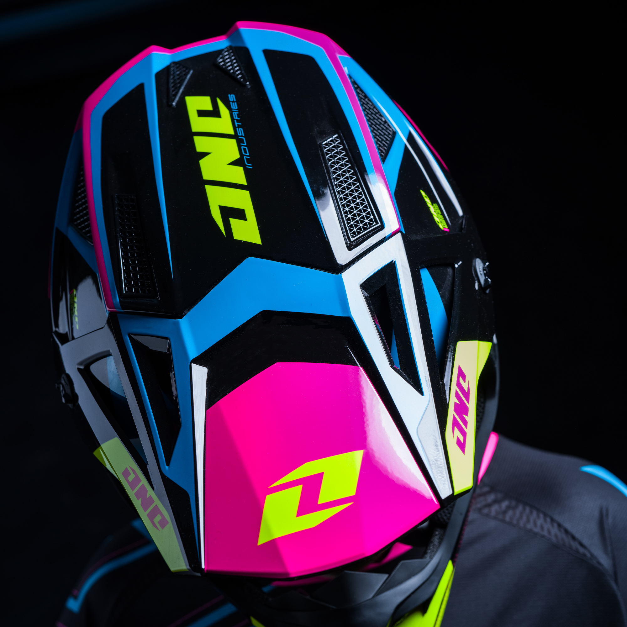 One Industries X-297 HELMET - TAZER NEON