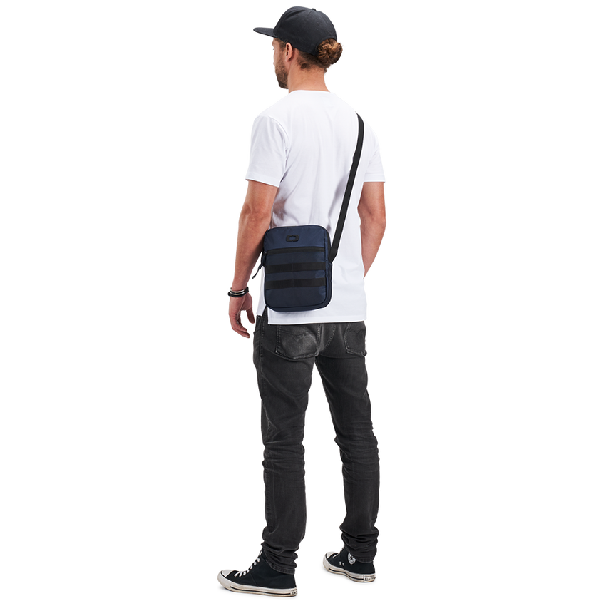 OGIO PACE PRO POUCH LARGE - BLACK